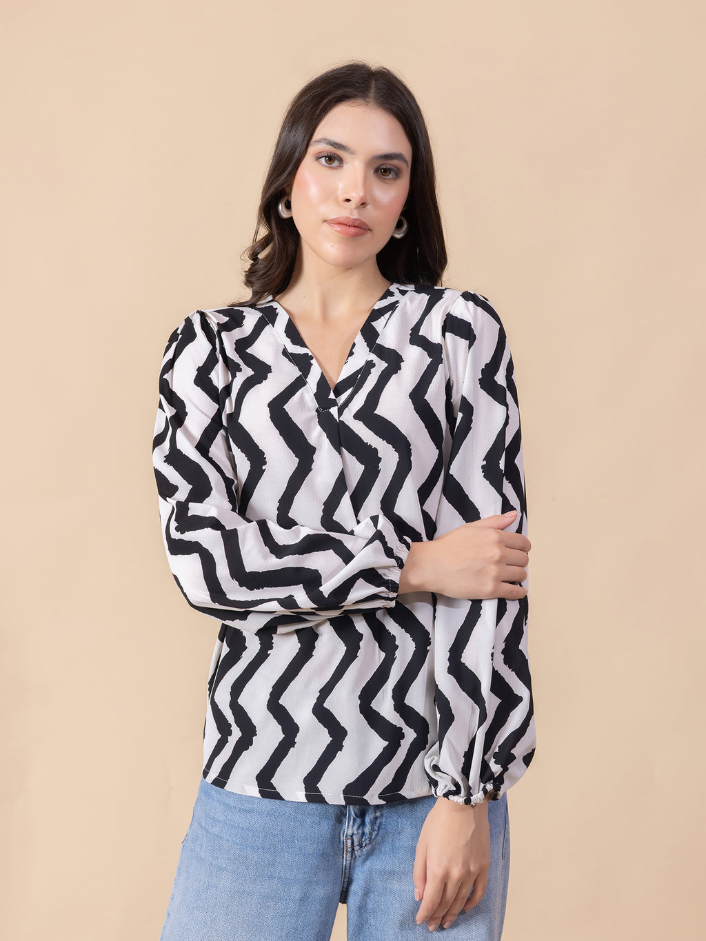 Women Abstract Printed Puff Sleeve Top