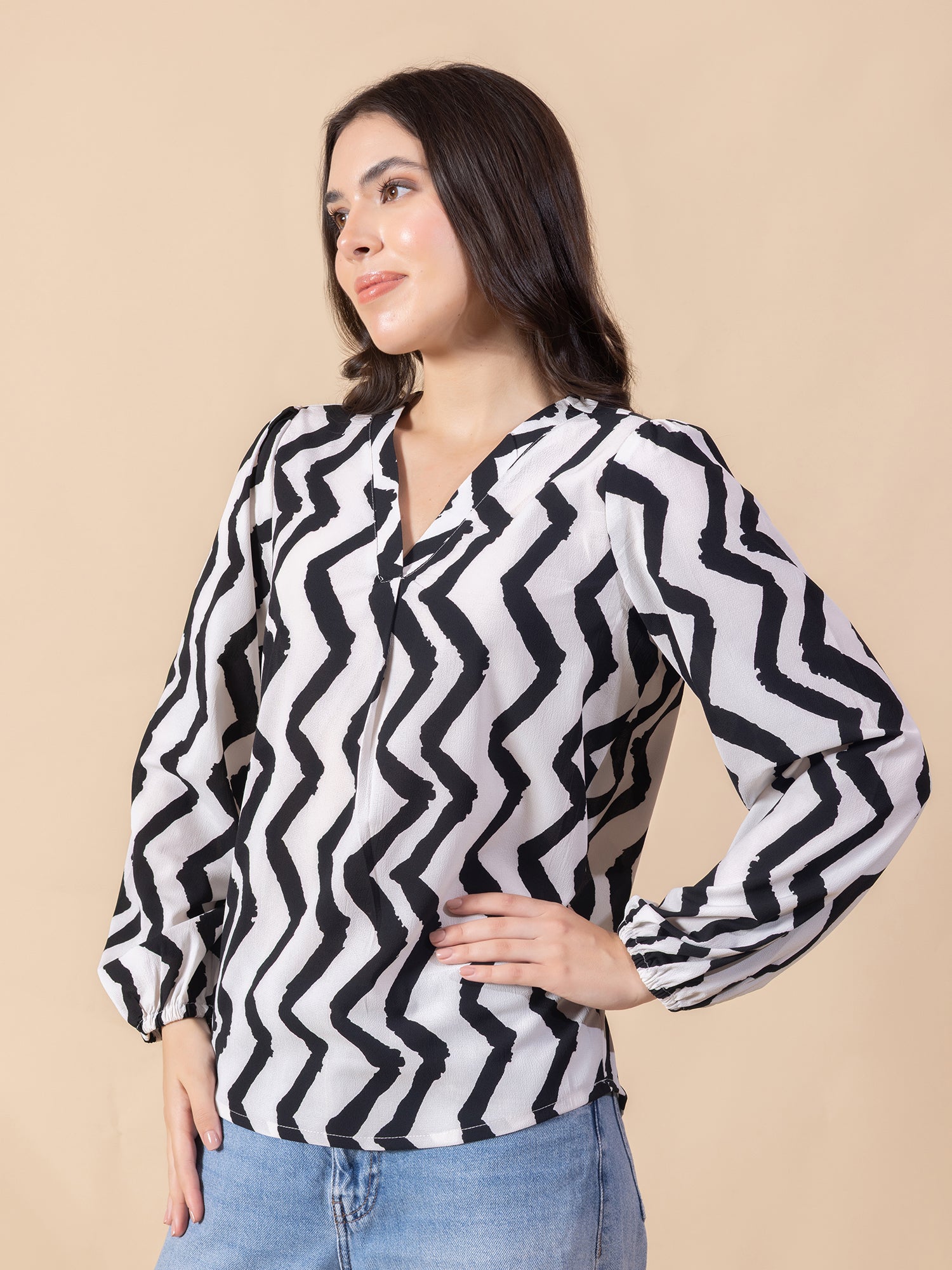 Women Abstract Printed Puff Sleeve Top